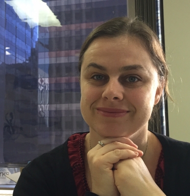 Ms Kelly Hunt de Bie